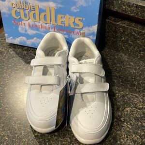 Cobbie Cuddlers sneakers